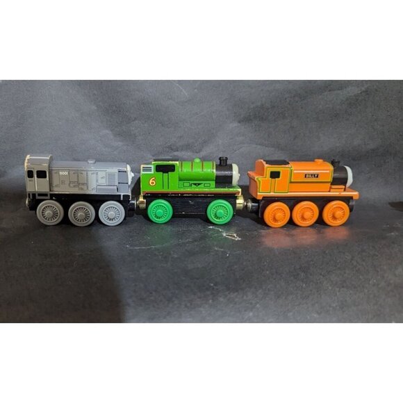 Thomas & Friends Wooden Railway Engines Bundle Percy Dennis Billy magnetic 5 - Picture 9 of 10